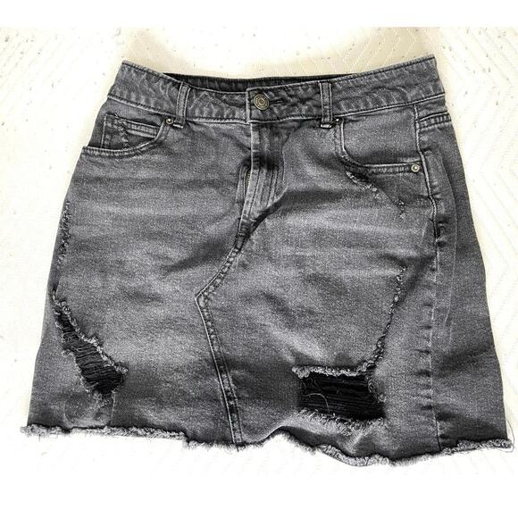 Wild Fable Black Distressed Denim Mini Skirt Women’s 14 - Picture 1 of 5